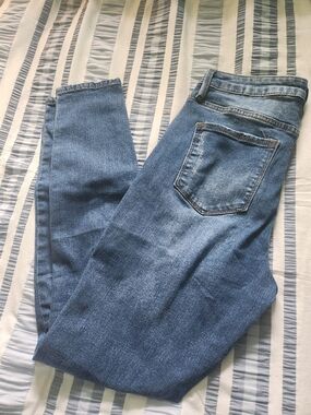 Fashion Nova Slim High-Rise Distressed Women's Jeans